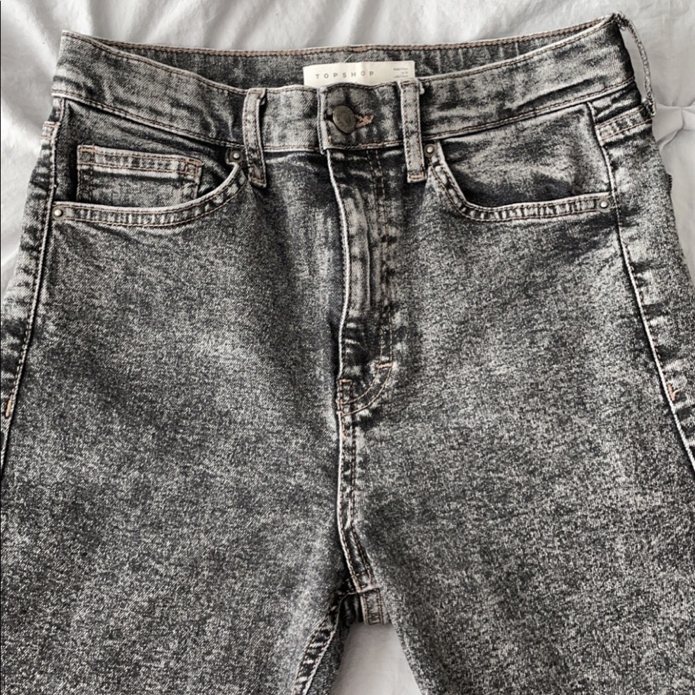 Black Acid Wash Topshop Jeans  |   Size 27